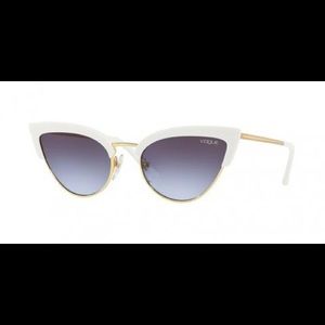 Le Specs luxe sunglasses! NWT!